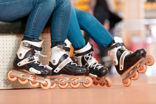 Füße in Inline-Skates